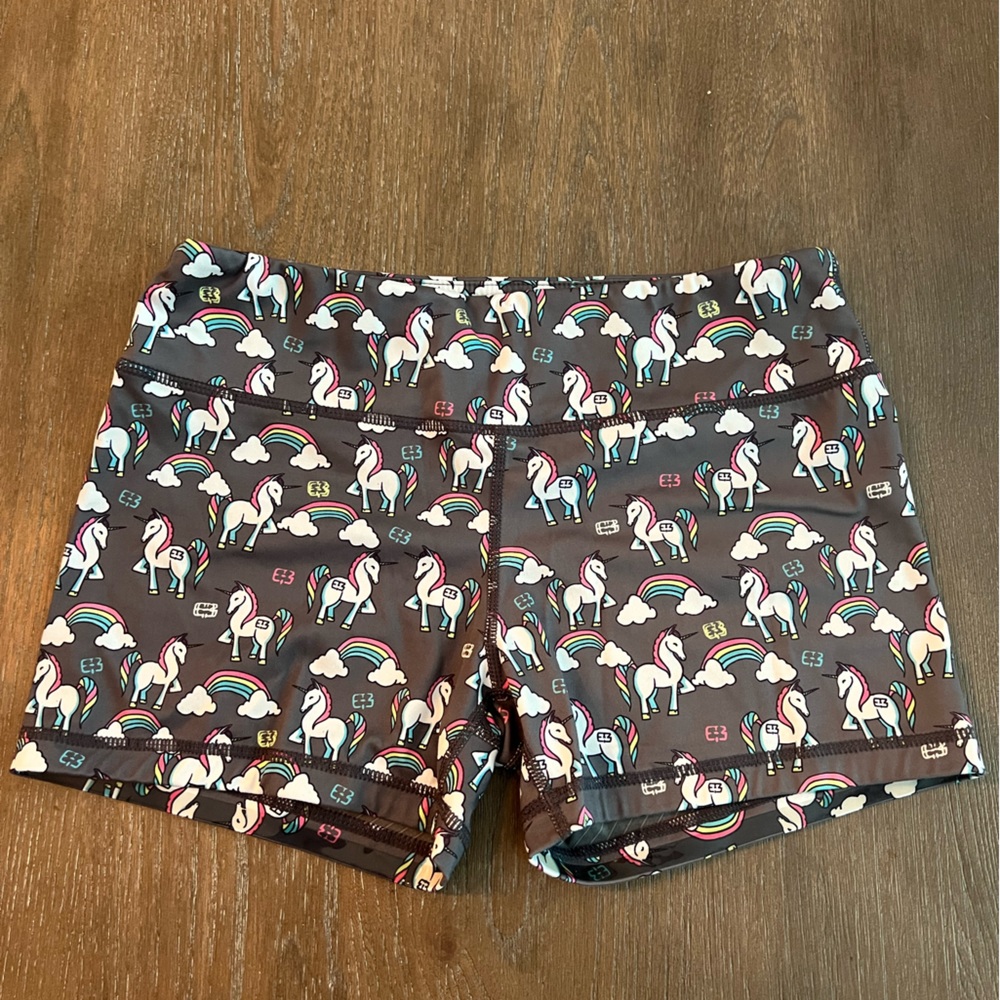 IAB booty shorts